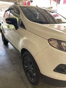 Selling White Ford Ecosport 2022 in Alaminos