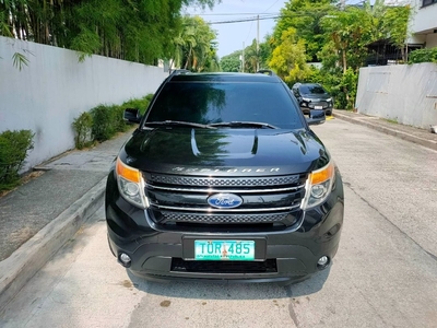 Selling White Ford Explorer 2013 in Pasay