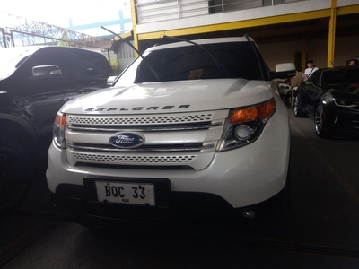 Selling White Ford Explorer 2015 in Manila