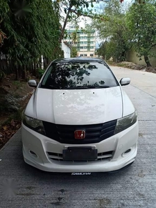 Selling White Honda City 2010 in Subic