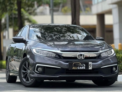 Selling White Honda Civic 2019 in Makati