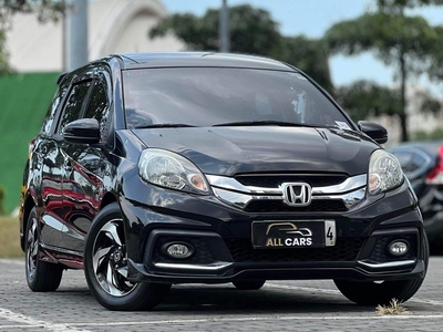 Selling White Honda Mobilio 2016 in Makati