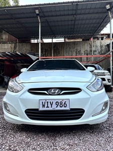 Selling White Hyundai Accent 2014 in Manila