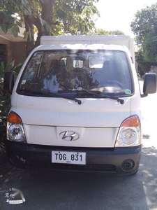 Selling White Hyundai H-100 2012 in Quezon