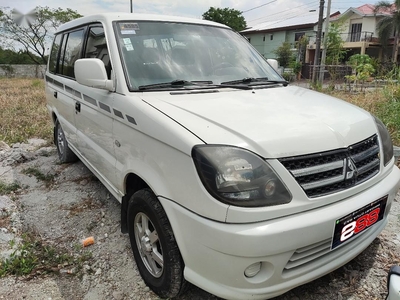 Selling White Mitsubishi Adventure 2015 in Quezon