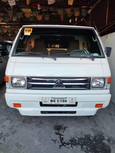 Selling White Mitsubishi L300 2021 in Quezon