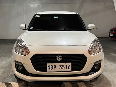 Selling White Suzuki Swift 2019 in Marikina