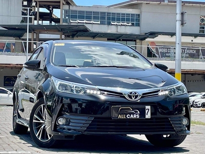 Selling White Toyota Corolla altis 2017 in Makati