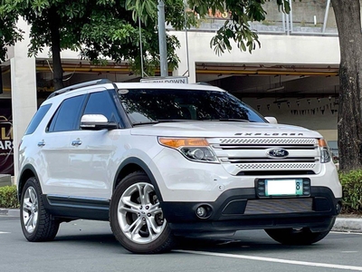 Silver Ford Explorer 2013 for sale in Automatic