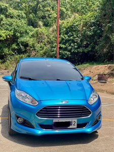 Silver Ford Fiesta 2014 for sale in Automatic