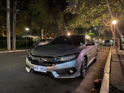 Silver Honda Civic 2016 for sale in Automatic