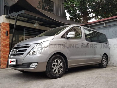 Silver Hyundai Starex 2017 for sale in Mandaluyong