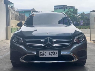 Silver Mercedes-Benz GLC 200 2018 for sale in Manila