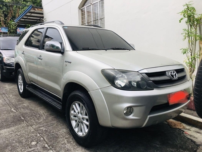 Silver Toyota Fortuner 2006 for sale in Manila