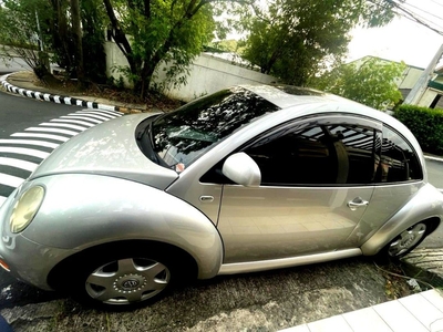 Silver Volkswagen Beetle 2000 for sale in Parañaque