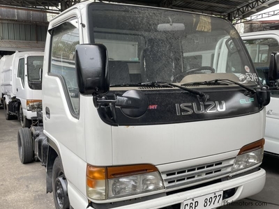 Used Isuzu ELF 10FT CAB AND CHASSIS TRUCK