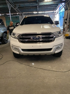 White Ford Everest 2019 for sale in Pasig