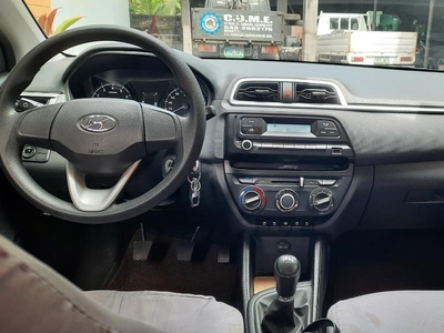 White Hyundai Reina 2019 for sale in Calapan