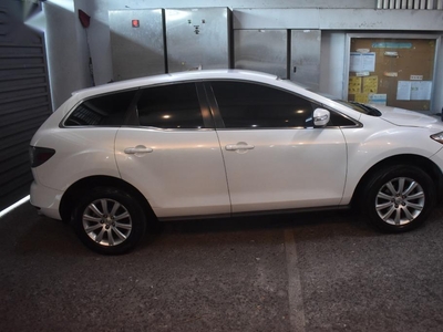 White Mazda CX-7 2011 for sale in Mandaluyong