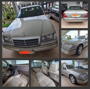 White Mercedes-Benz C220 1995 for sale in Automatic