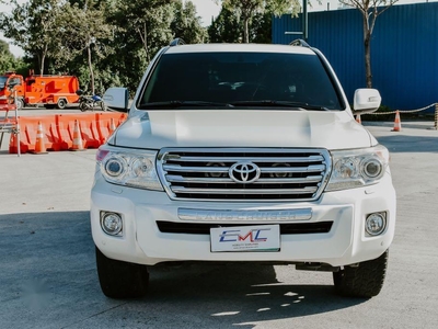 White Toyota Land Cruiser 2012 for sale in Quezon