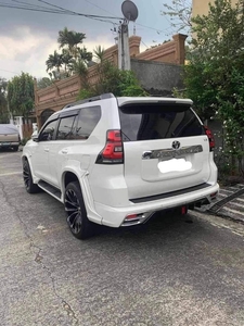 White Toyota Land cruiser prado 2019 for sale in Automatic