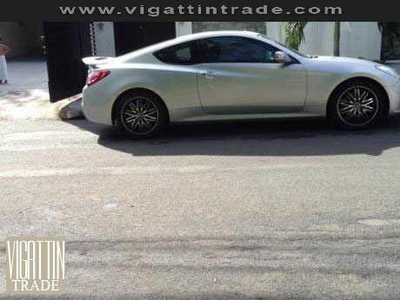 2010 Hyundai Genesis 3.8 L Automatic V6 Top Of The Line