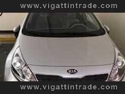kia rio 1.2 lx mt as low as 39,000 all in bilis approve
