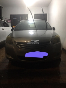 Selling used 2012 Toyota Vios in Silver