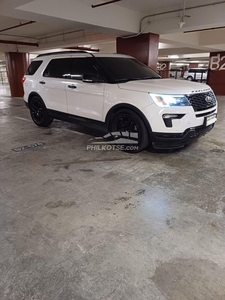 Selling used 2018 Ford Explorer Wagon