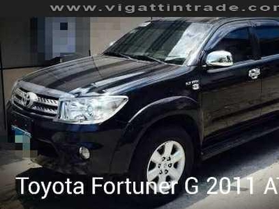 Toyota Fortuner 2011 AT Gas