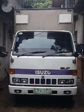 Isuzu elf closevan 1995 model for sale