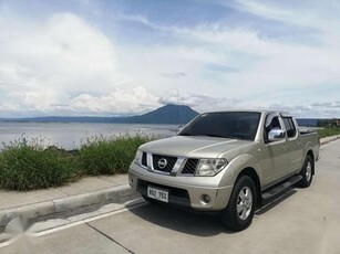 Selling my.. NISSAN NAVARA 2.5 LE Automatic 2009 model