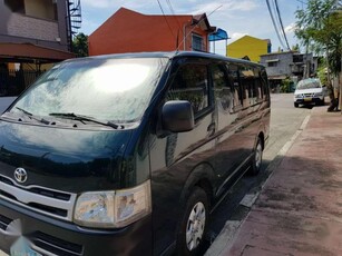 Toyota HIACE commuter 2011model for sale