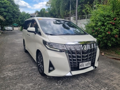 Pearl White Toyota Alphard 2020 for sale in Automatic