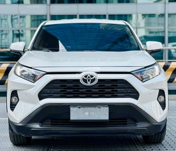 2020 Toyota Rav4 XLE A/T‼️