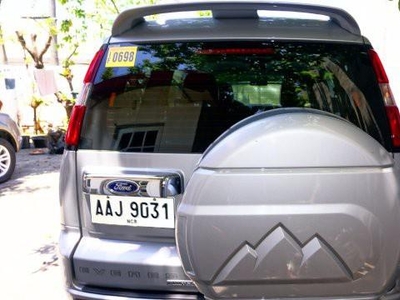 Silver Ford Everest 2014 SUV / MPV for sale in Manila
