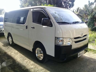2015 Toyota Hiace commuter for sale