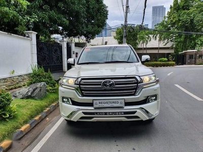 2nd Hand Toyota Land Cruiser 2018 for sale in Pasay
