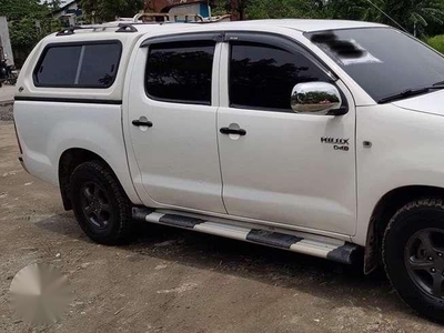 For Sale: Toyota HiLux 2011