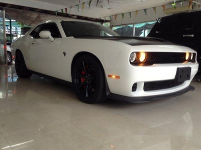 Sell White 2017 Dodge Challenger in Quezon City