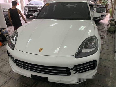 Selling White Porsche Cayenne 2019 Automatic Gasoline