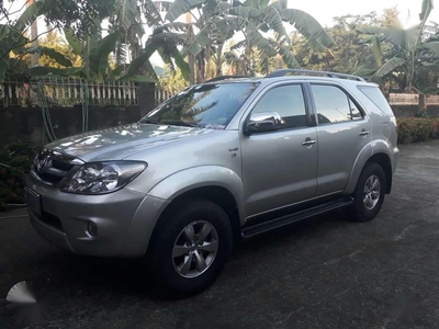 Toyota Fortuner 2006 SIlver SUV For Sale