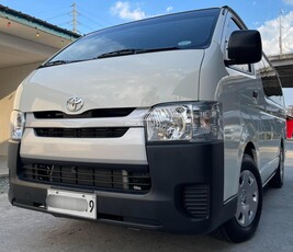 Almost Brand New 2022 Toyota Hiace Commuter Low Mileage 6000kms only Under Casa Warranty