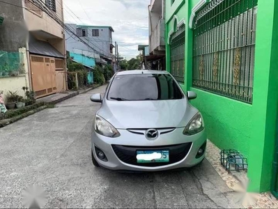 Selling Silver Mazda 2 2013 in Bacoor