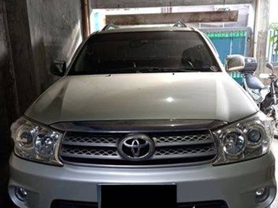 2011 Toyota Fortuner 2.7 G Gas A/T
