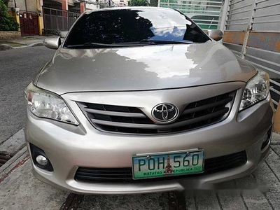 Sell Beige 2012 Toyota Corolla Altis at 75000 km