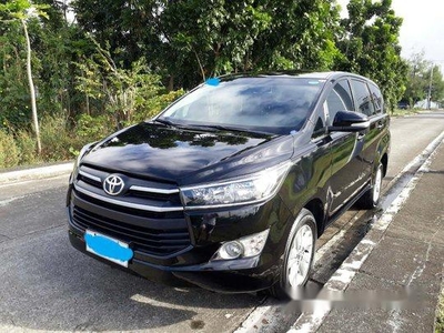 Selling Black Toyota Innova 2017 at 35000 km