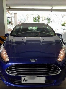 Selling Blue Ford Fiesta 2015 at 66000 km
