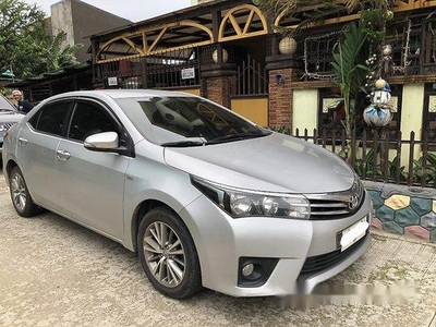 Selling Silver Toyota Corolla Altis 2014 Automatic Gasoline at 31904 km